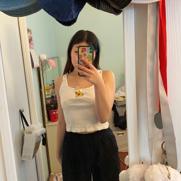 Forever21 sunflower embroidered top - Picture 2 of 3